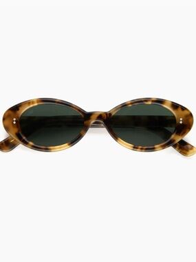 AKILA DAISY TORTOISE SUNGLASSES